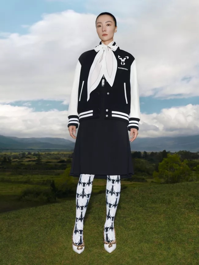Burberry_The_Year_of_the_Rabbit_2023_Fashionela (1)