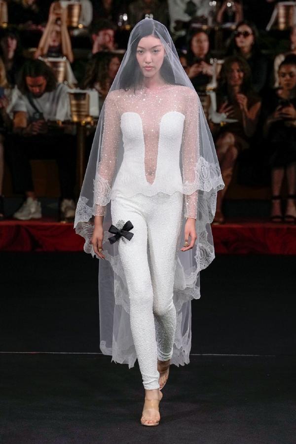 Alexis_Mabille_FW24_Haute_Couture_Fashionela (41)