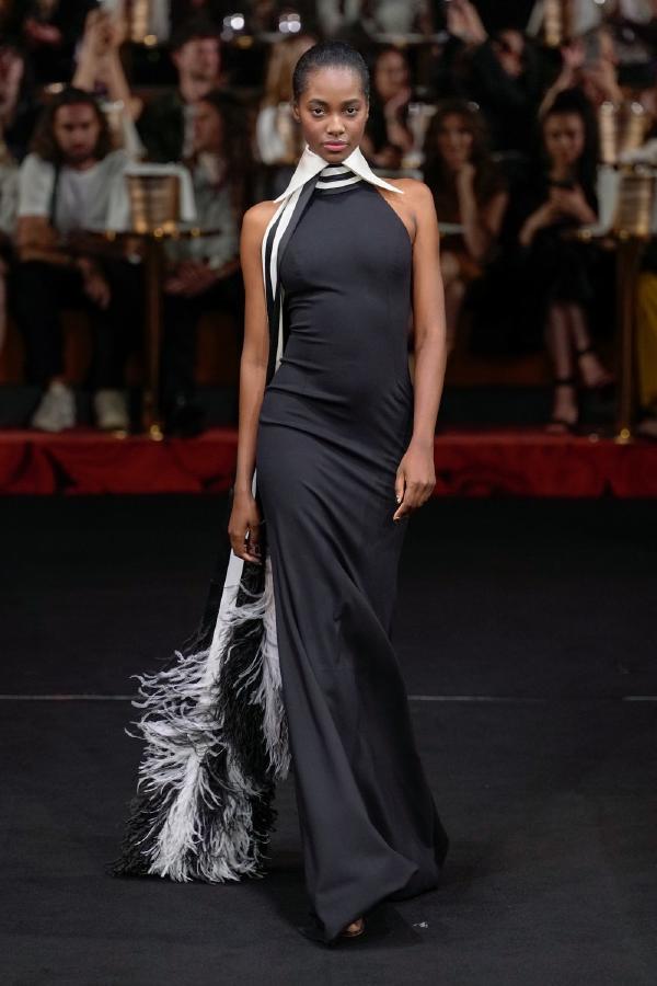 Alexis_Mabille_FW24_Haute_Couture_Fashionela (7)