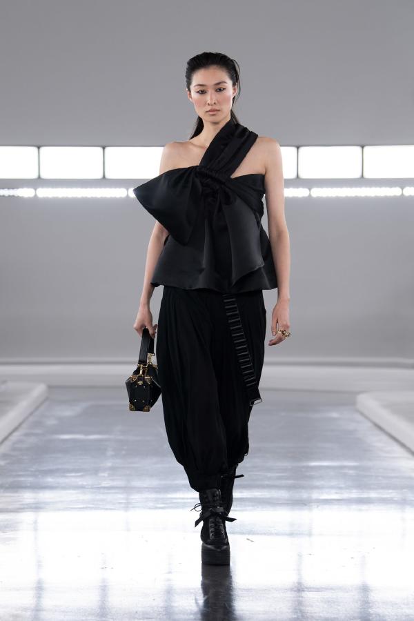 Louis_Vuitton_PreFall2024_Voyager_Fashionela (1)