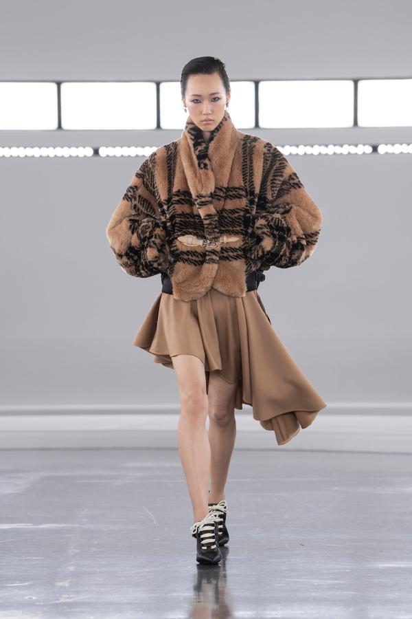 Louis_Vuitton_PreFall2024_Voyager_Fashionela (13)