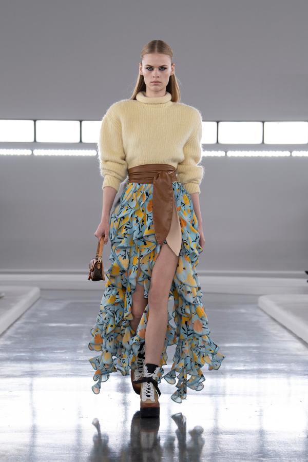 Louis_Vuitton_PreFall2024_Voyager_Fashionela (25)