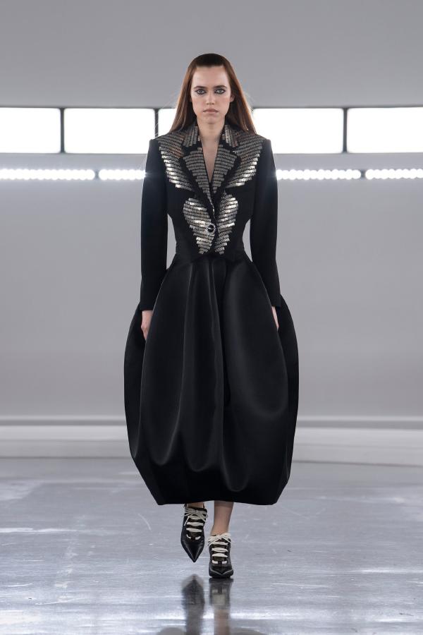 Louis_Vuitton_PreFall2024_Voyager_Fashionela (3)