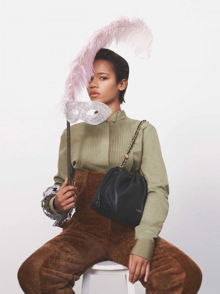 Loewe_SS24_campaign_Fashionela (6)