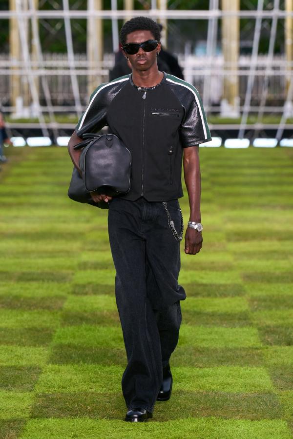 Louis_Vuitton_SS25_Menswear_Fashionela (10)