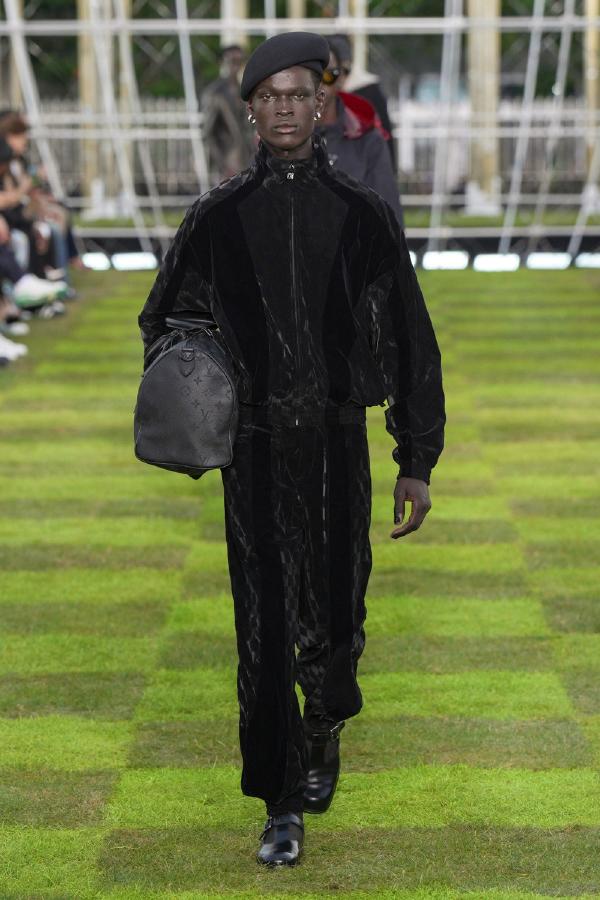 Louis_Vuitton_SS25_Menswear_Fashionela (14)