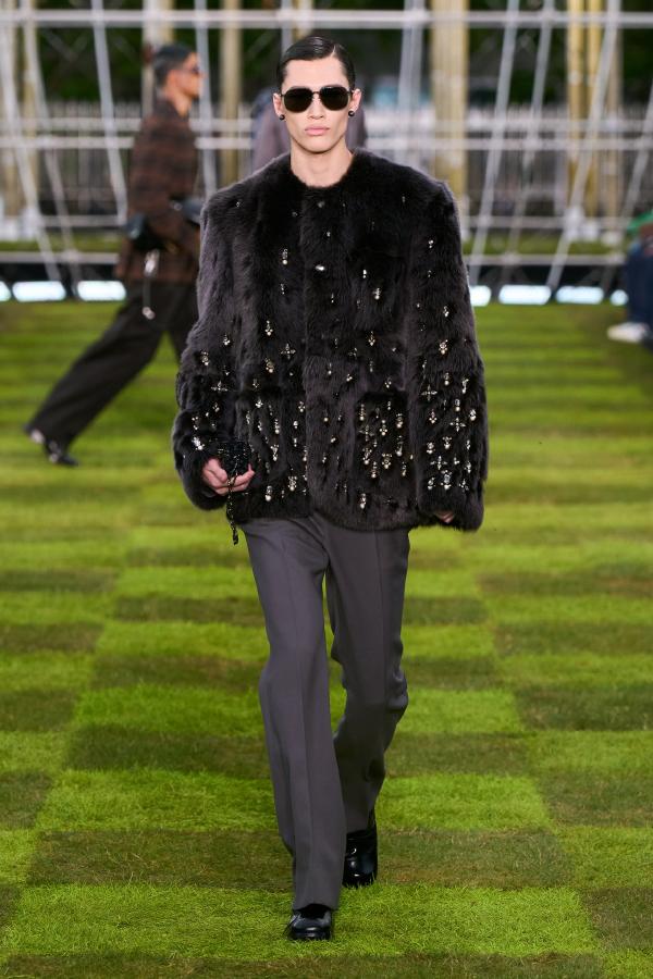 Louis_Vuitton_SS25_Menswear_Fashionela (46)